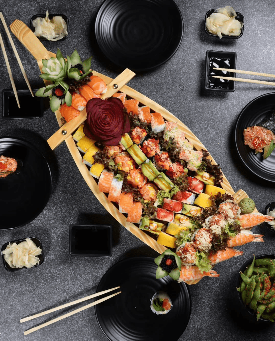 STUN sushi boat platter